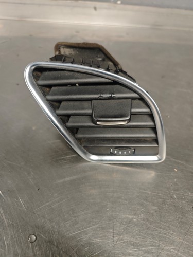Audi bouche d aération - b8,