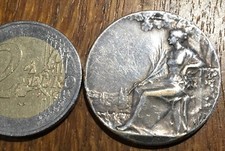 MÉDAILLE ART DECO SIGNÉE