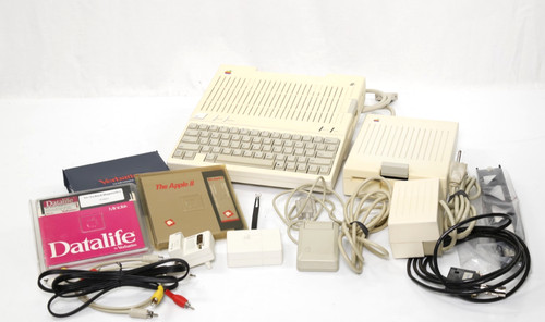 Vintage 1984 apple iic - apple,