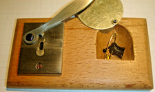 ANCIEN OUTIL A OUVRIR LES