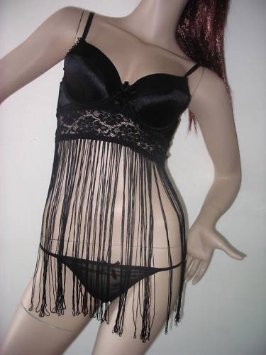 Nuisette noire cabaret