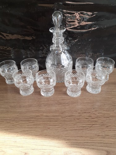 Ensemble verres a - 8, liqueur