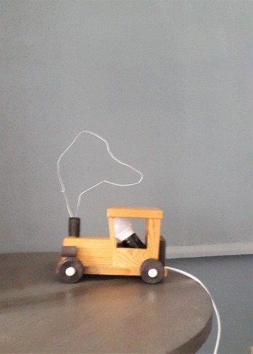 Lampe locomotive bois.