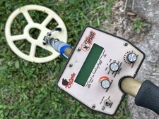 Tesoro DeLeon Metal Detector