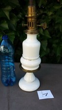 1/ Ancienne lampe à pétrole