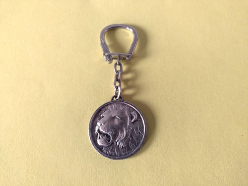 Rare ancien porte clés lion - rare,