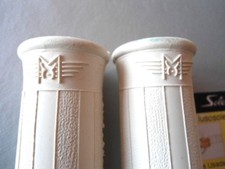 POIGNÉE CAOUTCHOUC M DE  MOTOBECANE - MOBYLETTE - MOTOCONFORT - AV3-32-34-54