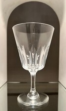 Baccarat. Modèle Côte d’azur. Verre à vin blanc en cristal transparent A l'unité