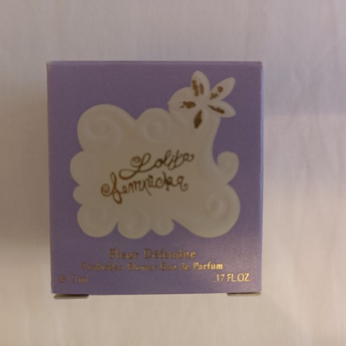Miniature femme fleur defendue - miniature,