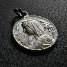 Médaille Virgo Virginum