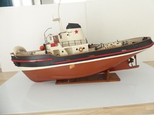 MAQUETTE BOIS MONTEE BATEAU TYPE CHALUTIER + MOTEUR + TELECOMMANDE
