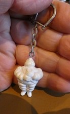 Ancien porte clé Figurine Bonhomme Michelin Bibendum Automobile Garage Pneu.