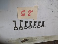 Lot de 7 petites clés coffre à bijoux ,boite, armoire, placards lot 25
