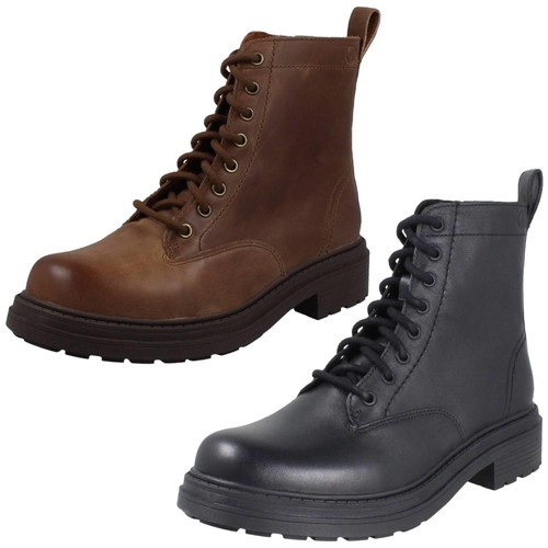 Bottines cuir lacets - À,