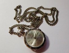 Ancienne montre pendentif
