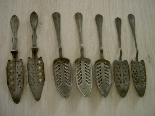 Lot cuillères métal et - 7,