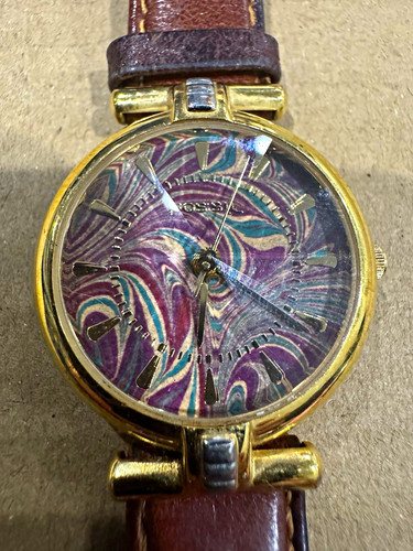 Fossil women quartz - fossil,