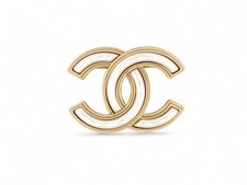 NEUF BROCHE CHANEL LOGO CC NACRE 2022 METAL DORE GOLD PEARL BROOCH + BOITE 750€