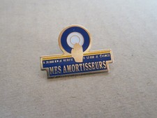541B Pin's Mes Amortisseurs Automobile Garage Station 3,2 X 2.5 cm