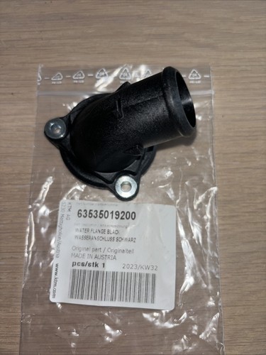 Cylinder head water pipe joint - water,