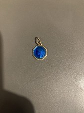 pendentif médaille métal argenté émaillé ancien Marie Lourdes vierge religieux