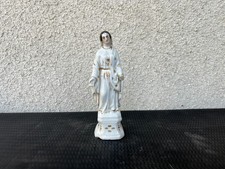 Petite statue de Vierge en porcelaine blanche et dorée