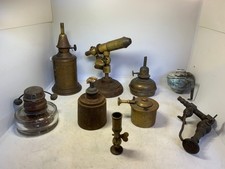 LOT ANCIEN OBJET SCIENTIFIQUE LAMPE PIGEON RECHAUD ET DIVERS