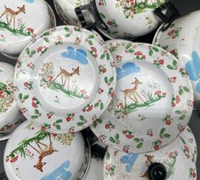 Ancienne dînette en métal motif faon milieu 20e