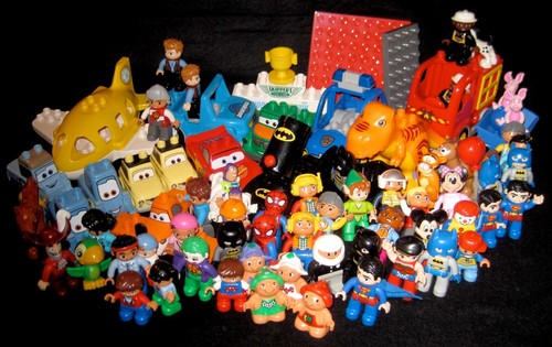 Bundled lot duplo - duplo, figures