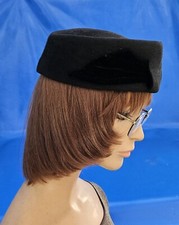 T 55 N°27 FEUTRE FORME DE