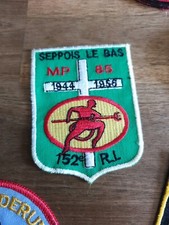 écusson patch brodé 1985 Seppois Le Bas M.P 152e R.I.Les Diables Rouge 1944 1956