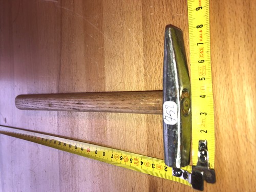 N°752 outillage outils