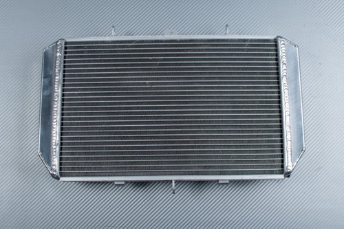 Radiateur eau type - d, racing