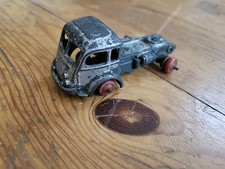 Tracteur routier Renault bleu