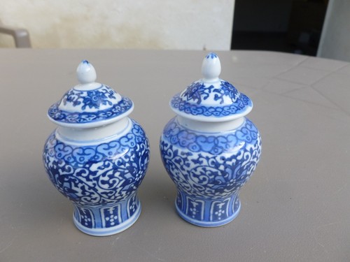 Petits vases porcelaine de - 2,
