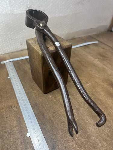 Magnifique pince tenaille - pince,