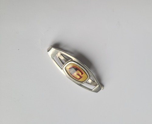 Pince cravate ancienne - pince,