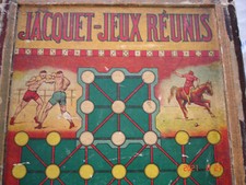 Ancienne Boite en Bois de Jeu
