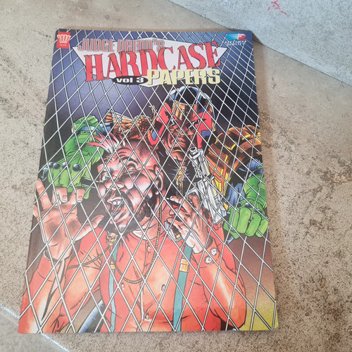 Judge dredd hardcase papers - judge,