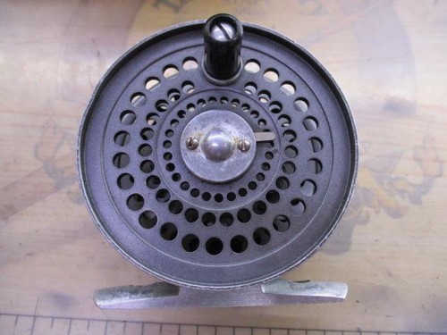 Moulinet pêche la - de, à
