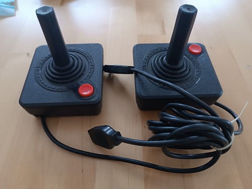 Lot joysticks atari - de, 2