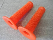 BICYCLE GRIPS ORANGE DIAMOND