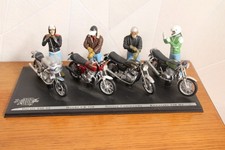 DUCATI 900 SS , NORTON , HONDA