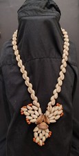 Collier Tahiti 1969 en Coquillages stylisé formant une étoile 3 branches (8)