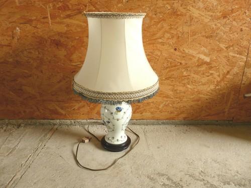 Ancienne lampe poser de - ancienne,