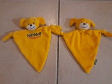 LOT DE 2 DOUDOUS PLATS