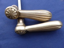 2 Poignées béquille laiton décoré porte communication carré de 7