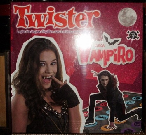 Twister chica vampiro - twister,