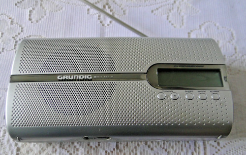 Radio portable grundig - radio, fm