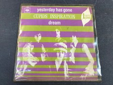 Disque vinyle 45T Cupids Inspiration Yesterday has gone pochette abimée